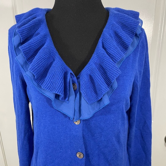 Jones Wear Blue Ruffled Cardigan Size Large CB-60 - Picture 2 of 8